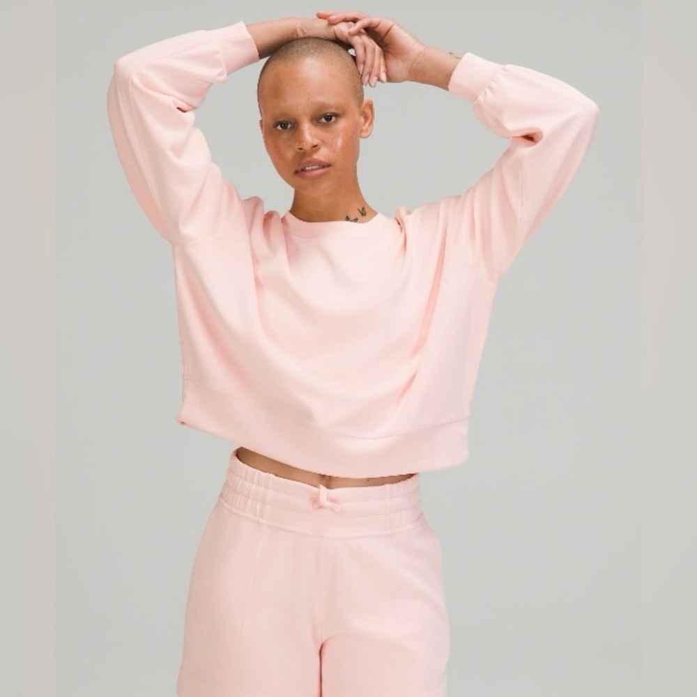 Lululemon Softstreme Perfectly Oversized
Cropped Crew